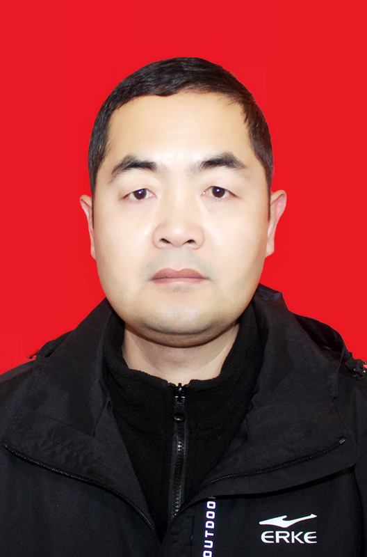 邓德强.png